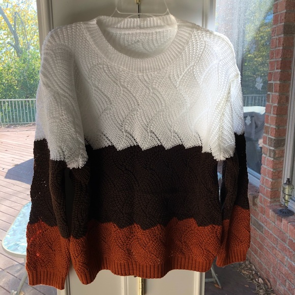 Soft, Comfy White Pumpkin Spice Brown Color Block - Picture 3 of 5
